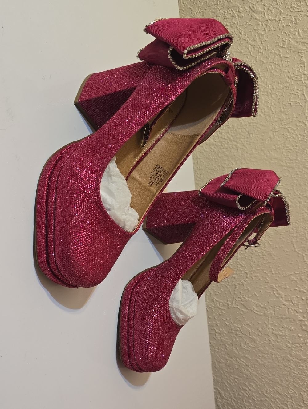 Betsey Johnson TORRID Pink Bow Back Heels Size 9.5 - Picture 5 of 10